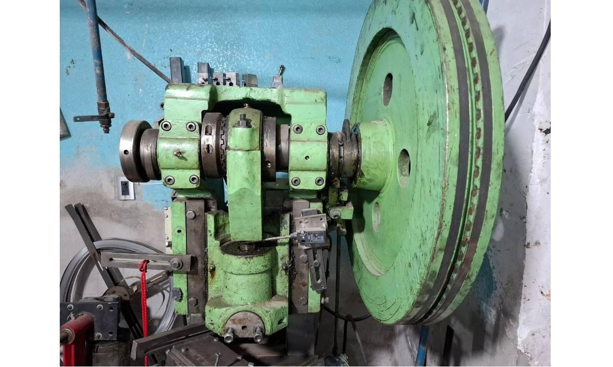 REMATO MÁQUINA TROQUELADORA